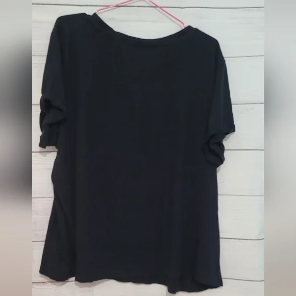 Euc Torrid 2 black  🖤 tshirt - Picture 4 of 6